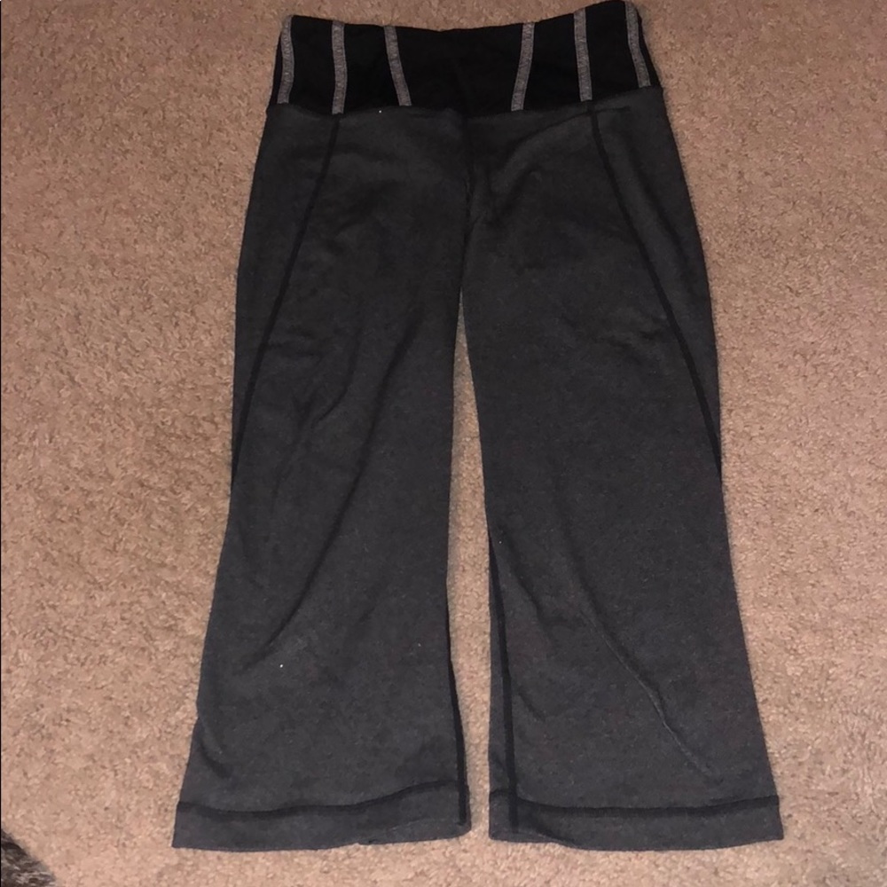 Lululemon crops 4